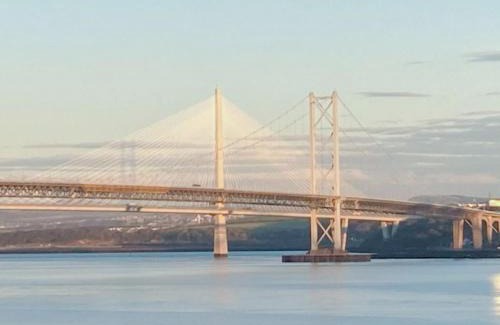 South Queensferry House | Forth Reflections