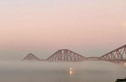 South Queensferry House | Forth Reflections