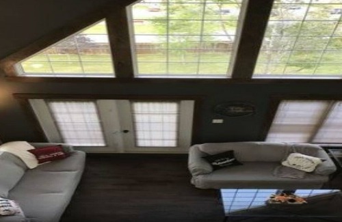 Deer Lake House | Fortnight Chalet Vacation Rentals in Deer Lake