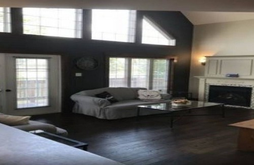Deer Lake House | Fortnight Chalet Vacation Rentals in Deer Lake