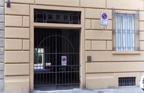 San Lorenzo Apartment | Fortress Apartament with Parking