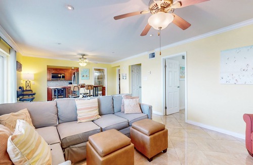 Corpus Christi Condo | Fortuna Bay Canalside Condo | Water-View Balcony & Dock | Minutes to Beach