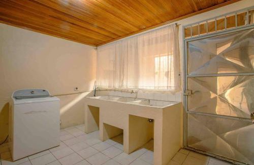 Barrio Pilo House | FORTUNA FLAT #1 BEST VALUE & Cozy