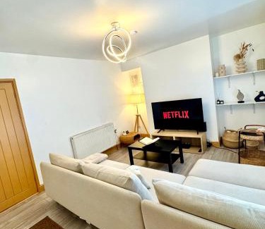 Nottingham House | Fortune Haven- 3BDR HOME- Special Offer 4 Contractors & Long Stay- dm