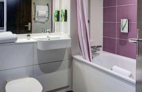 Ainley Top Hotel | Fortune Huddersfield, Sure Hotel Collection by Best Western