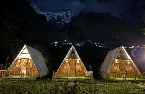 Karimabad Bed & Breakfast | Fortyard cottages