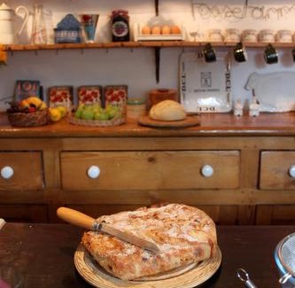 Nettleton House | Fosse Farmhouse Holiday Cottages