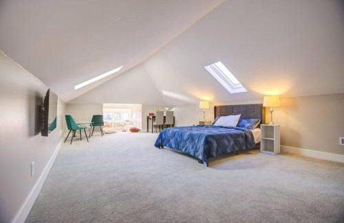 Fountain Square Apartment | Fountain Gem: Your Urban Oasis