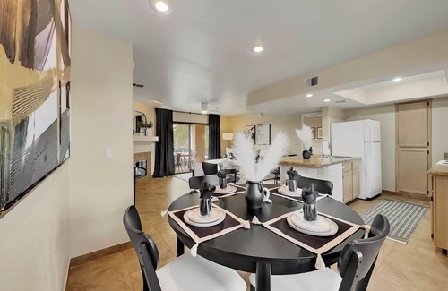 Fountain Hills Condo | Fountain Hills Grand Patio Spectacular. 2 King Master Suites.