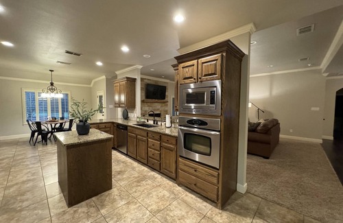 Lubbock House | Fountain Hills Grandeur