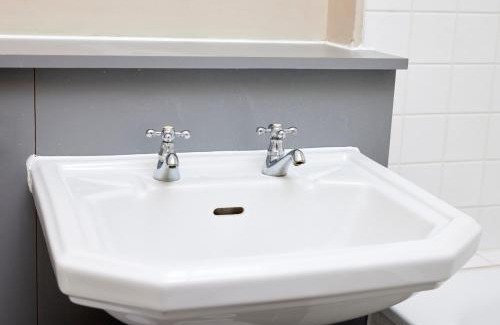 Cowes Hotel | Fountain Inn by Greene King Inns