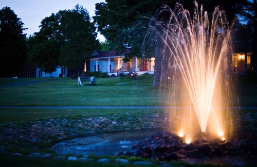 Lake Leelanau Resort | Fountain Point - Hotel Room 18