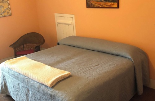 Lake Leelanau Resort | Fountain Point - Hotel Room 15