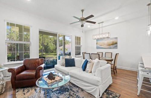 Santa Rosa Beach House | Fountain View at Kara Lake Townhomes