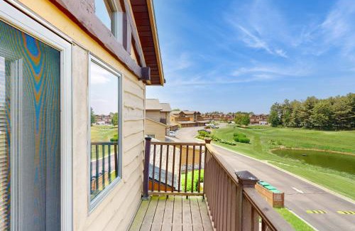 Arkdale Apartment | Fountain View Between Holes 1 & 2
