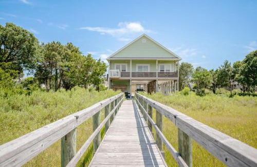 Long Beach House | Fountains Folly by Oak Island Accommodations
