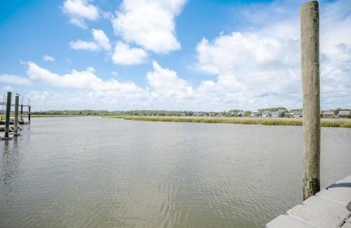 Long Beach House | Fountains Folly by Oak Island Accommodations