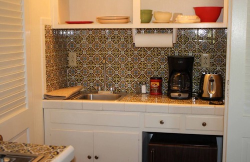Portal House | Four Bar Cottages: The Apache