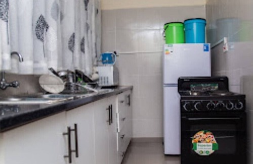 Harare House | Four Beautiful 3 BED Northway Holiday Homes