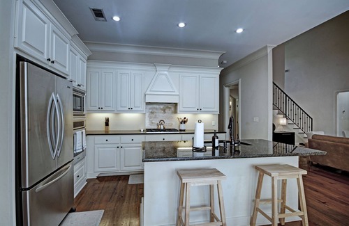 Tougaloo House | Four Bed Home Getaway with Media Room