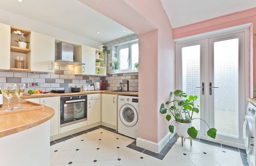 Barrow-in-Furness House | Four Bed House- Malleus House