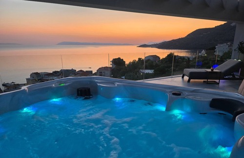 Drasnice Apartment | Four-bedroom apartment with terrace and sea view Drašnice, Makarska (A-21341-b)