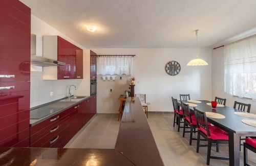 Pag Apartment | Four-bedroom apartment with terrace Stara Vas, Pag (A-21031-a)