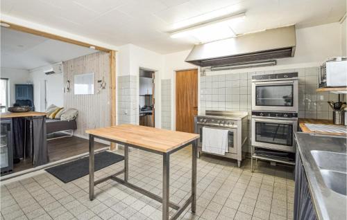 Middelfart House | Four-Bedroom Holiday Home In Brenderup Fyn