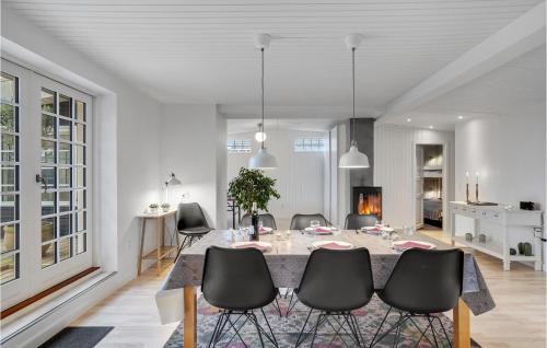 Hasmark Strand House | Four-Bedroom Holiday Home In Otterup