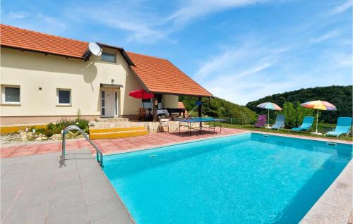 Pregrada House | Four-Bedroom Holiday Home In Pregrada