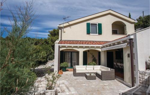 Klek House | Four-Bedroom Holiday Home In Klek