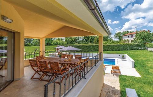 Heki House | Four-Bedroom Holiday Home In Pazin