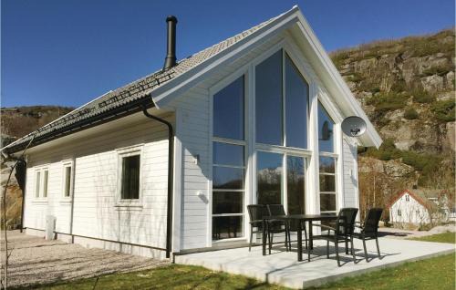 Lyngdal House | Four-Bedroom Holiday Home In Lyngdal