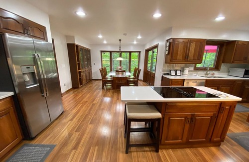 Birchwood Farms House | Four-bedroom Home in Birchwood Farms Golf & Country Club community – Near Ski Resorts
