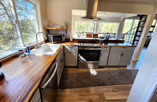 Ruidoso House | Four-bedroom house. Three levels of decks & private hot tub. NO CLEANING FEE!