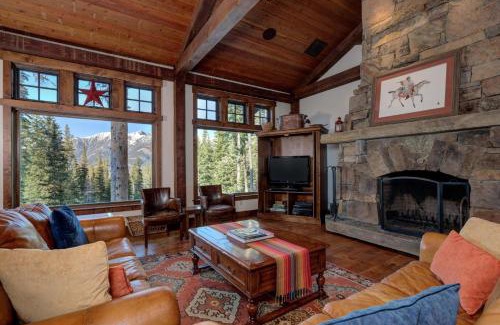 Big Sky House | Four-Bedroom House