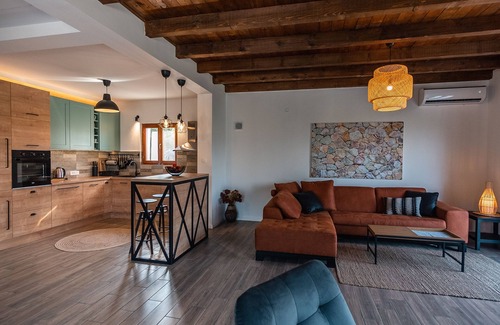 Pricelje Villa | Four bedroom stone Villa with swimming Pool and stunning view