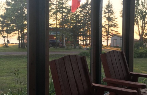 Blooming Point Cottage | Four bedroom two story cottage with water view