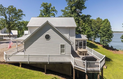 Grand Rivers Condo | Four Bedroom Yacht Condo