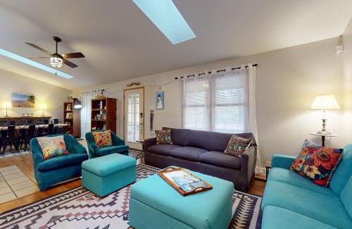 Lakeside House | Four Bedrooms & a Beach