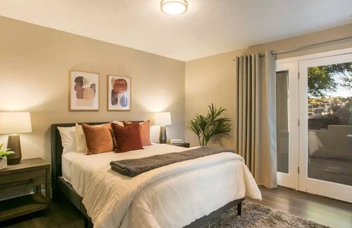 Albuquerque House | Four Hills Mountain Views