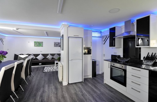 Carlisle House | Four Oaks House | 6-16 | Hot Tub | Big Games Room