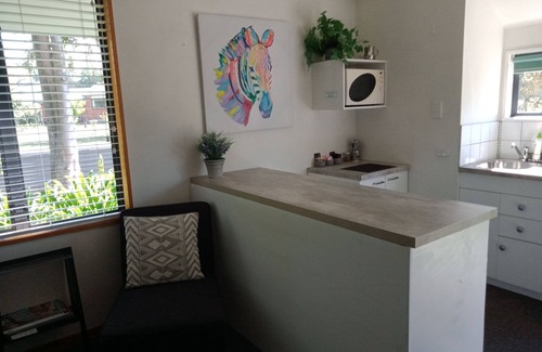 Geraldine Hotel | Four Peaks Motel