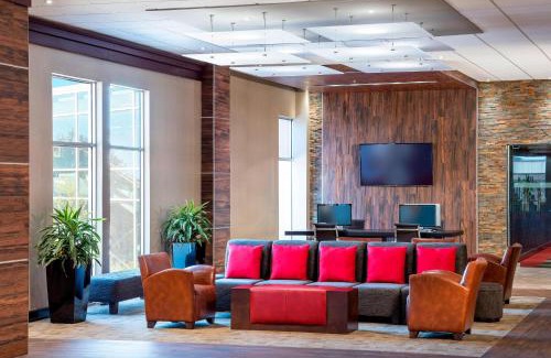 Schiller Park Hotel | Four Points by Sheraton Chicago O'Hare