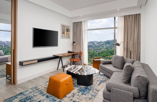 Central Kampala Hotel | Four Points by Sheraton Kampala