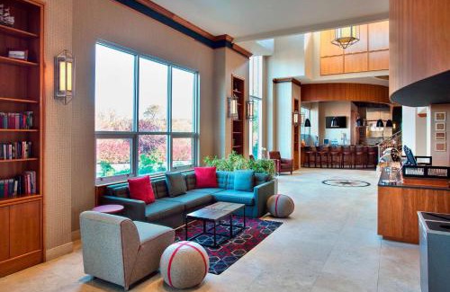 Plainview Hotel | Four Points by Sheraton Melville Long Island