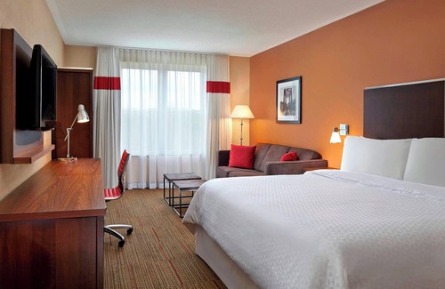 Moncton Hotel | Four Points by Sheraton Moncton