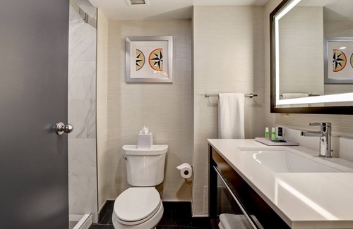 Thorold Hotel | Four Points by Sheraton St. Catharines Niagara Suites