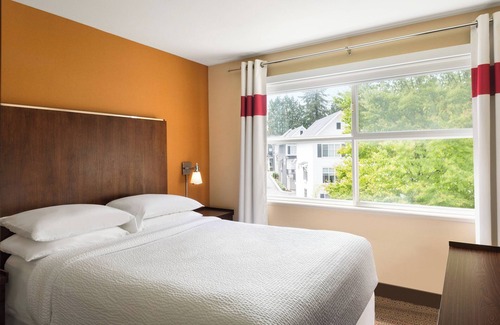 Guildford Hotel | Four Points by Sheraton Surrey