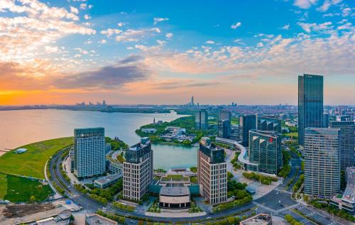 Wuzhong Hotel | Four Points by Sheraton Suzhou